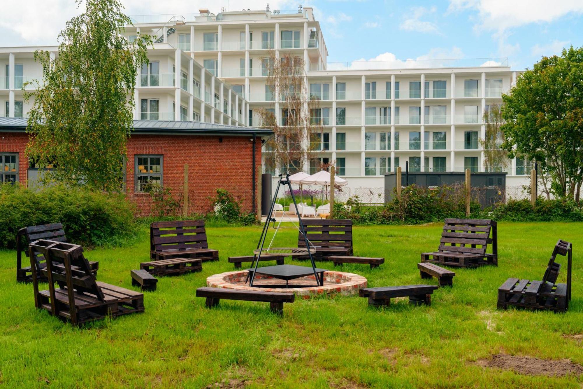 Hotel Arche Fabryka Samolotow W Mielnie Mielno  Exterior foto